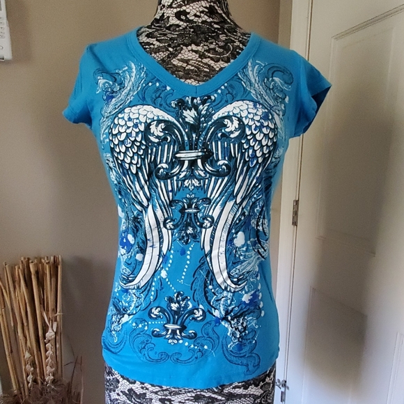 Tops - Fleur de lis blue tee